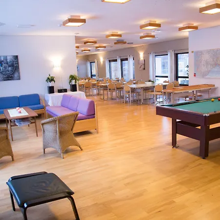 Lunde Vandrerhjem Albergue *