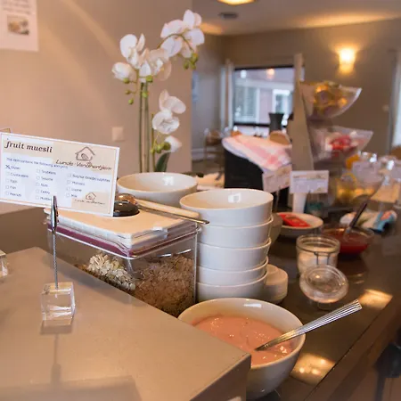 Lunde Vandrerhjem Albergue *