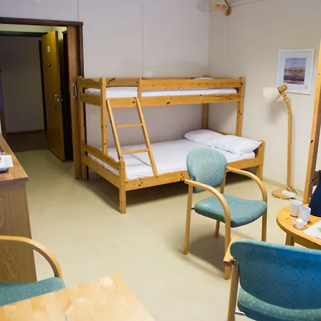 Lunde Vandrerhjem Hostel *